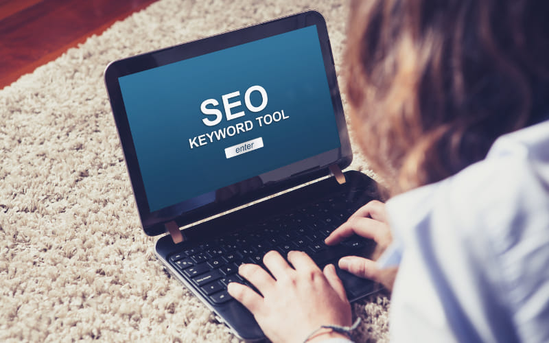 estrategias de posicionamiento SEO que es